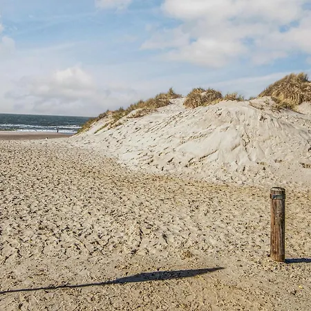 5 Person In Henne-by Traum * Henne Strand